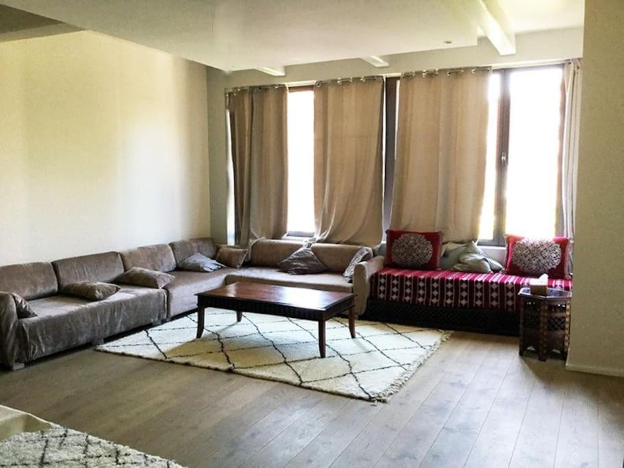 150 M² Fully Furnished Loft Apartment ลีลล์ ภายนอก รูปภาพ